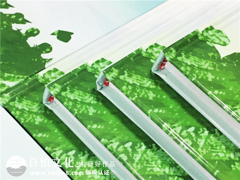 畢業(yè)影集同學(xué)錄設(shè)計-做畢業(yè)相冊的好處不止是更好的紀(jì)念-成都七中