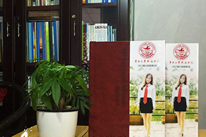 學(xué)生畢業(yè)紀(jì)念冊制作 定格校園記憶紀(jì)念同學(xué)友誼！